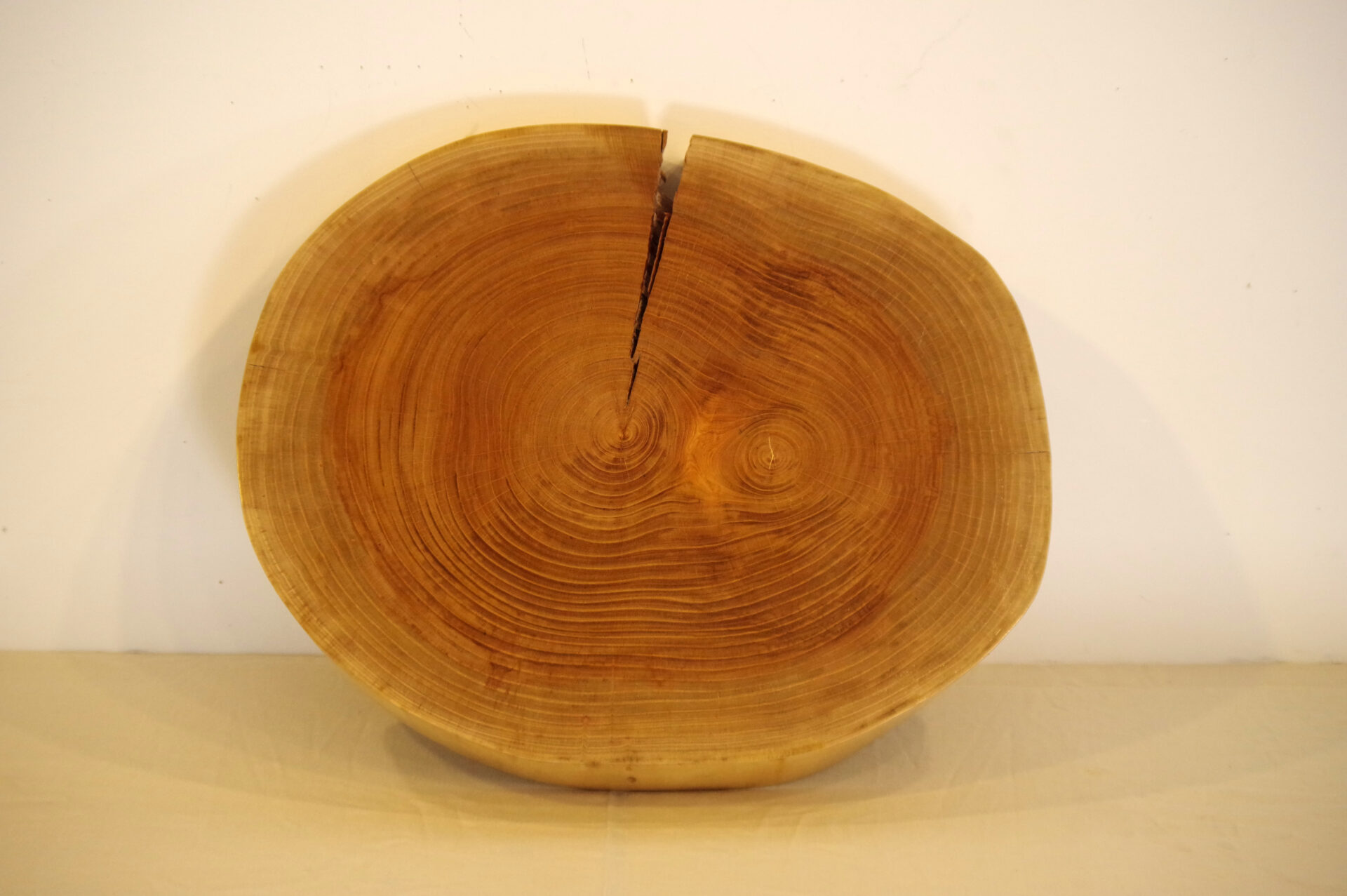 ローテーブル　ケヤキ 天然木 無垢材 一枚板